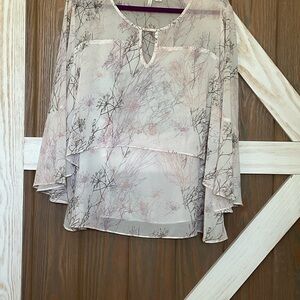 Cato Cream Color Floral Sheer Blouse p. P2P 24 length 24.5 SIZE XL NWOT
